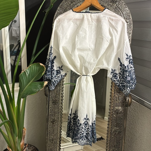 In Bloom by Jonquil Robe - Picture 4 of 6